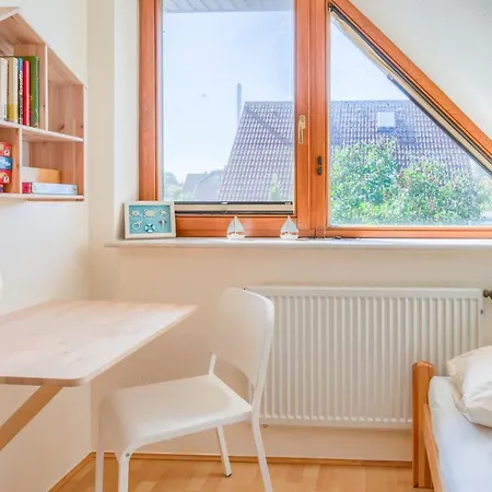Hasenkamp 1, Haus 4 펜션 *